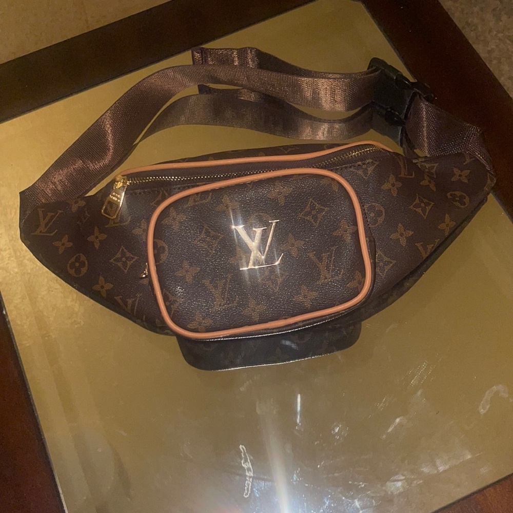LV Fanny pack